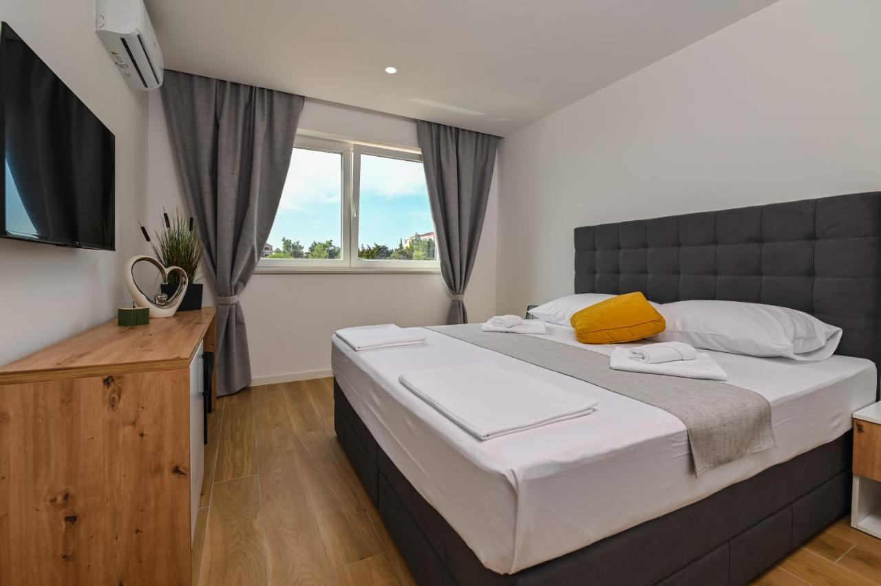 Pansion Comfort Lepar Novalja Exterior photo