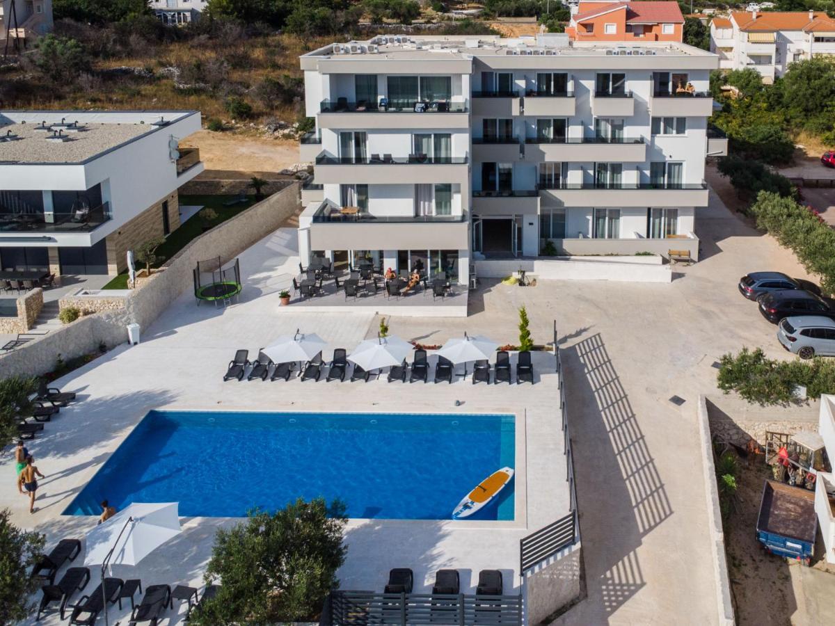Pansion Comfort Lepar Novalja Exterior photo