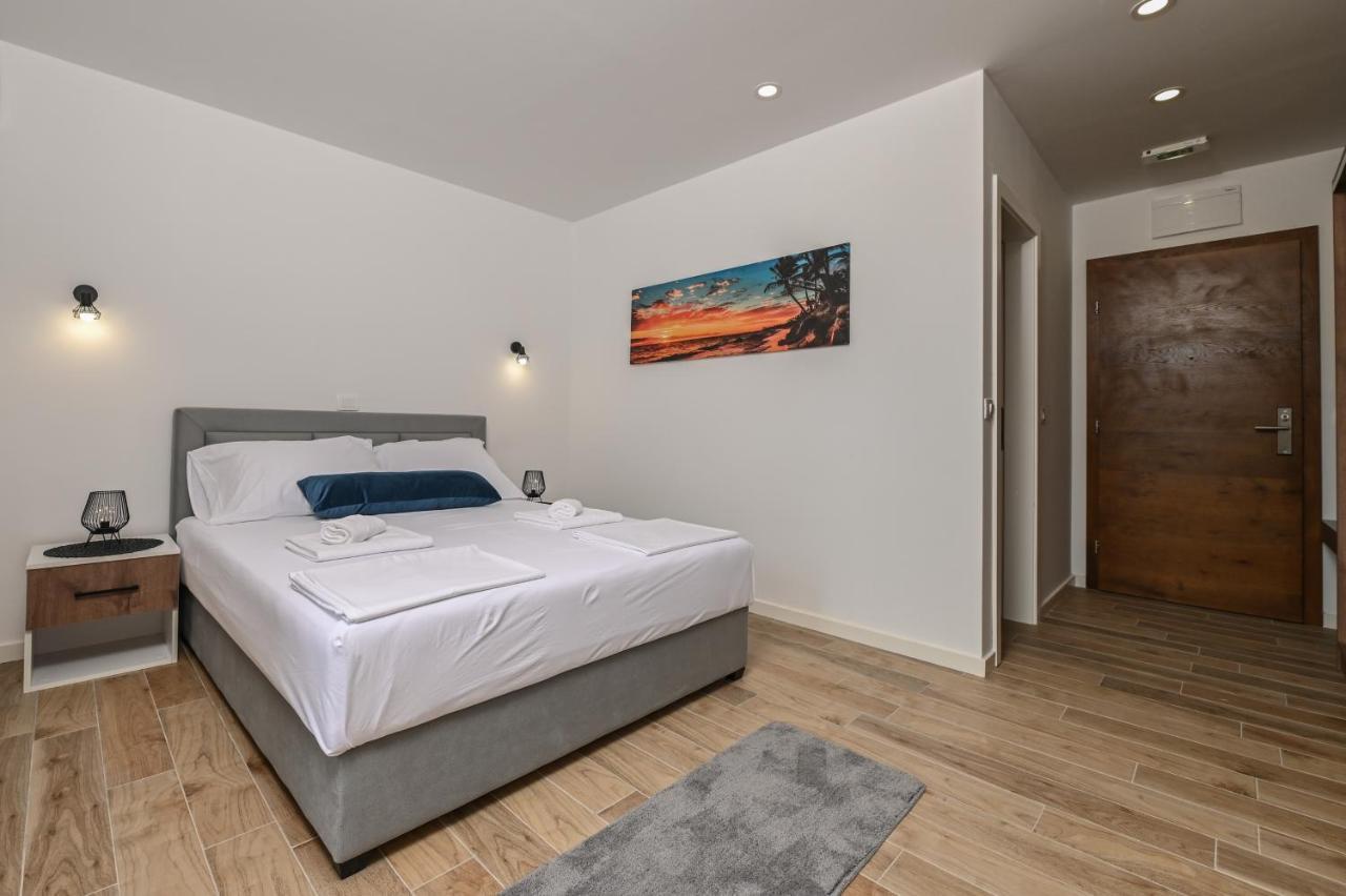 Pansion Comfort Lepar Novalja Exterior photo